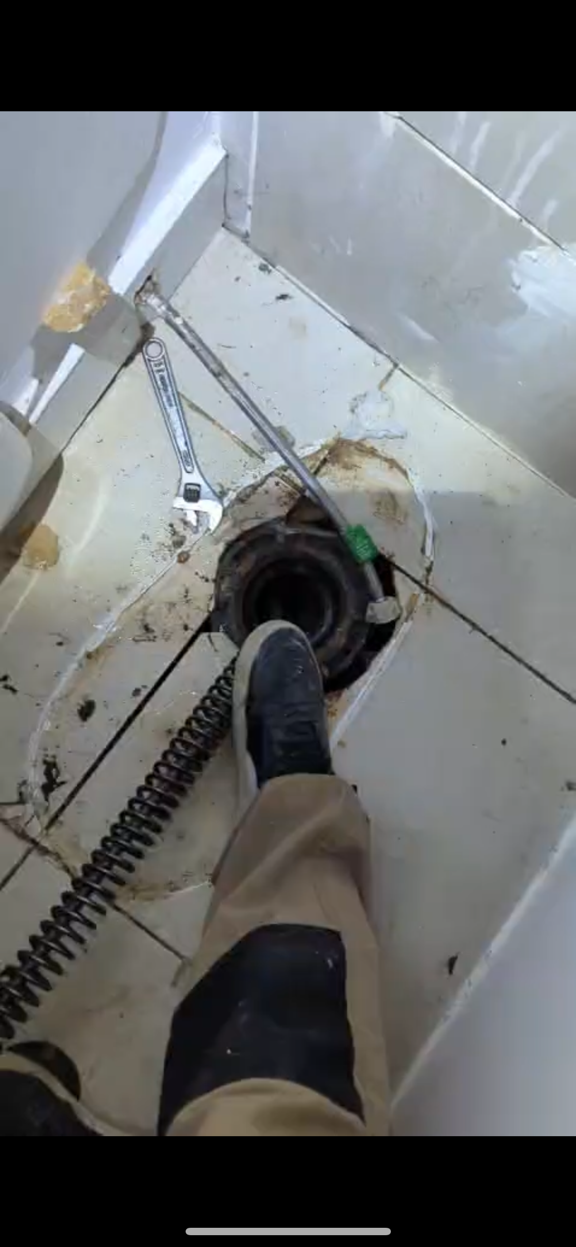 Drain cleaning video in Montreal